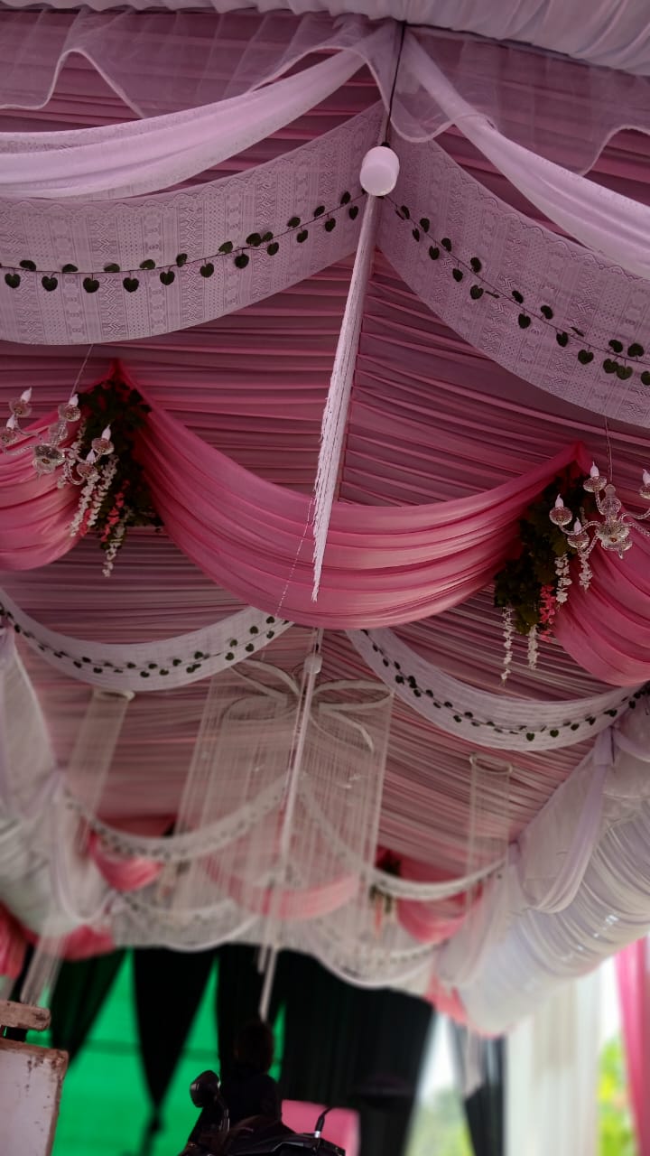 Tenda Serut Brukat Pink